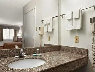 Travelodge By Wyndham Killeen/fort Hood 2*